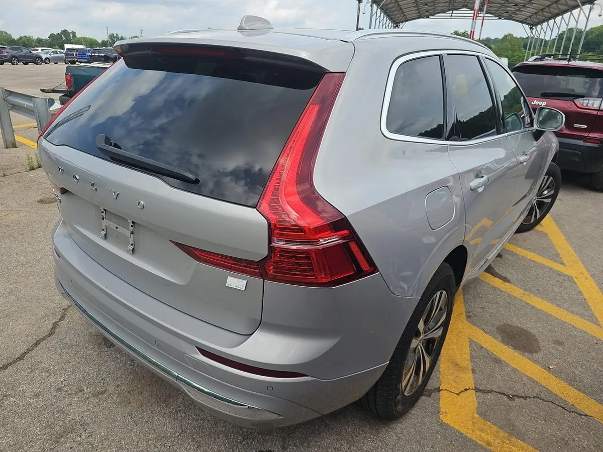VOLVO XC60 T8 2023