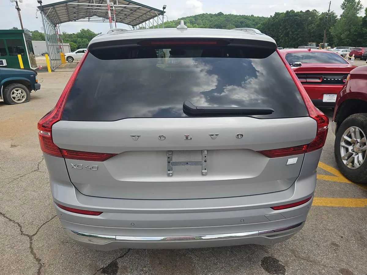 VOLVO XC60 T8 2023