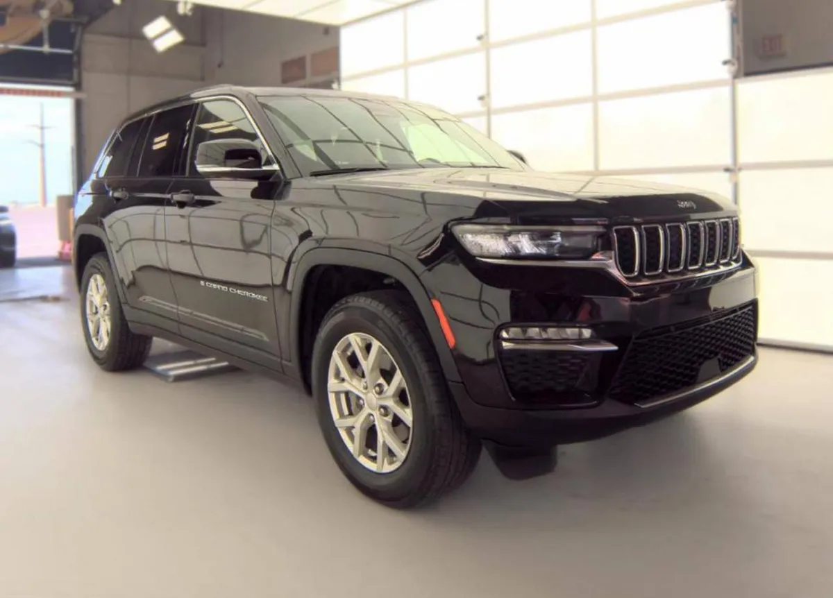 JEEP GRAND CHEROKEE LIMITED 2023