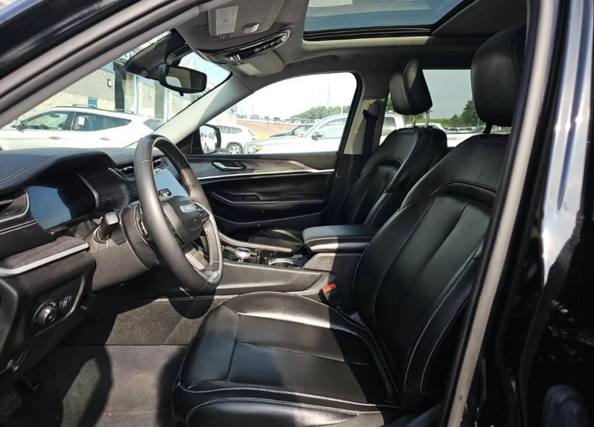 JEEP GRAND CHEROKEE LIMITED 2023