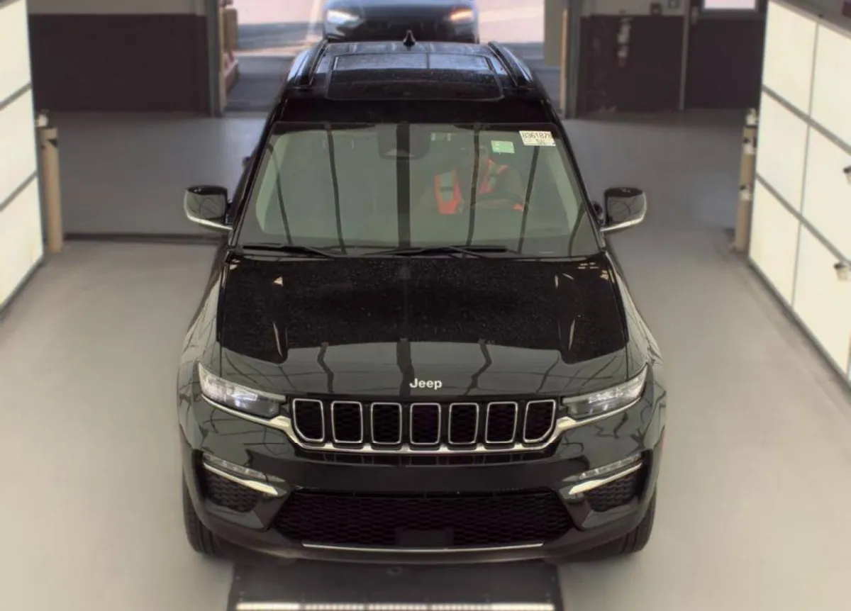 JEEP GRAND CHEROKEE LIMITED 2023