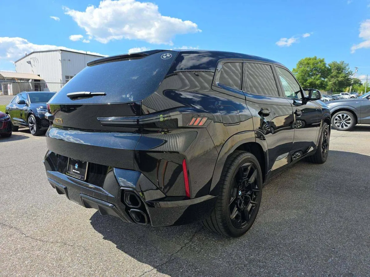 BMW XM 2023