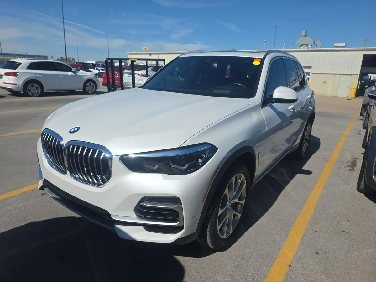 BMW X5 КОМФОРТНЫЙ 2022