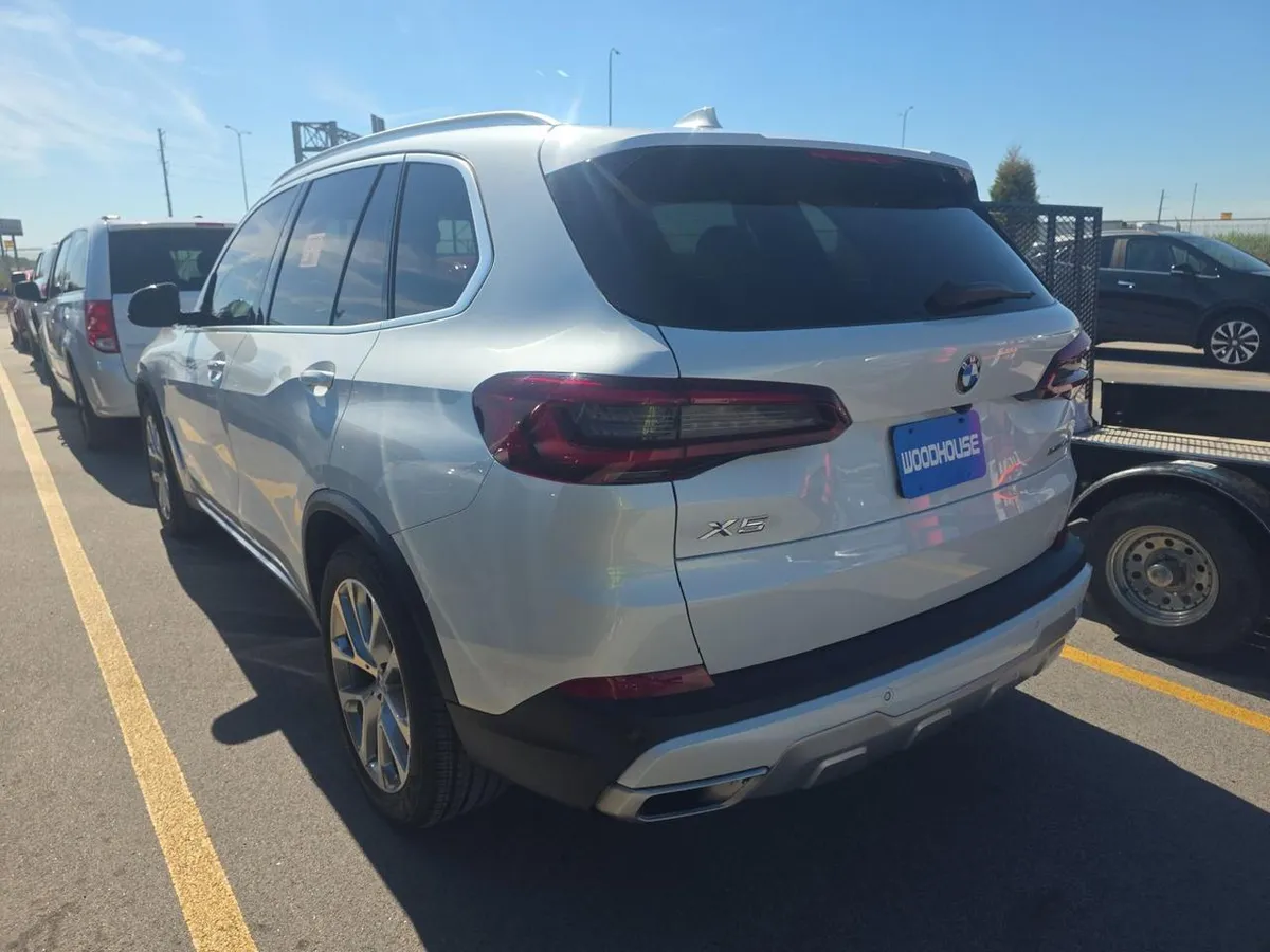 BMW X5 КОМФОРТНЫЙ 2022