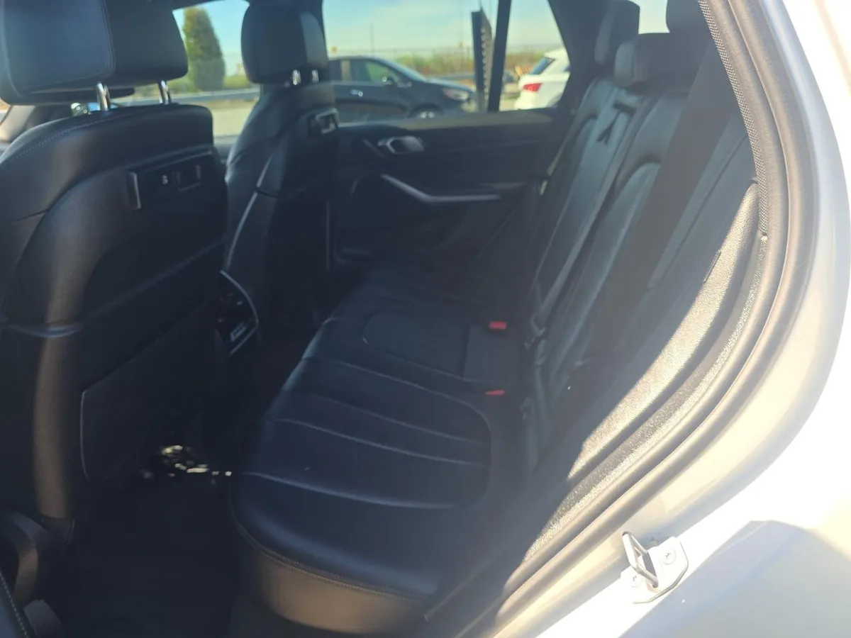 BMW X5 КОМФОРТНЫЙ 2022