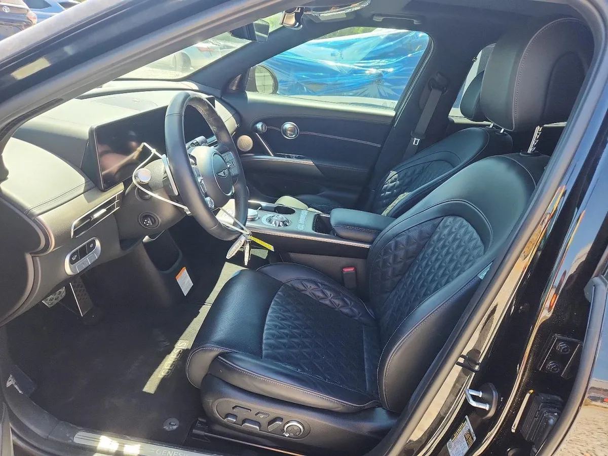 GENESIS GV60 PERFORMANCE 2024
