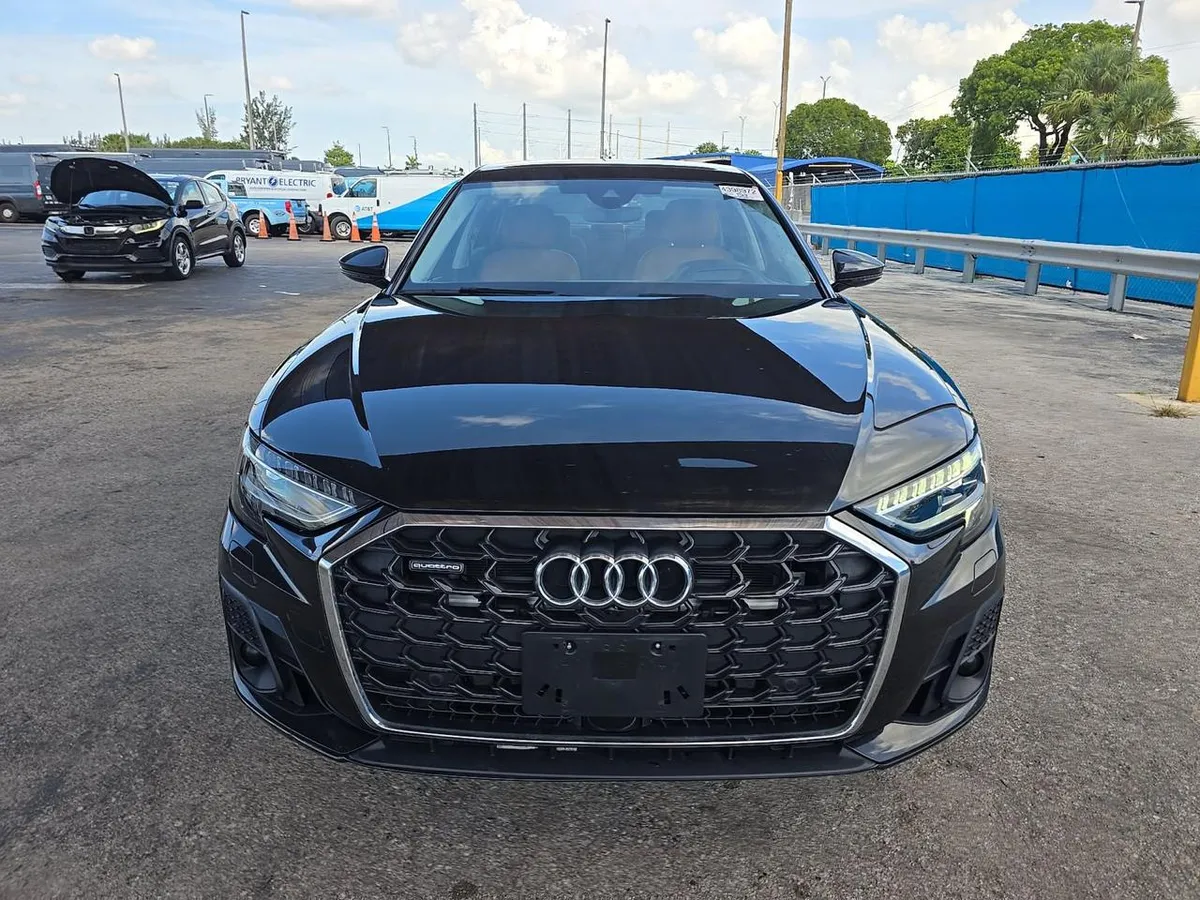 AUDI A8 L 2023