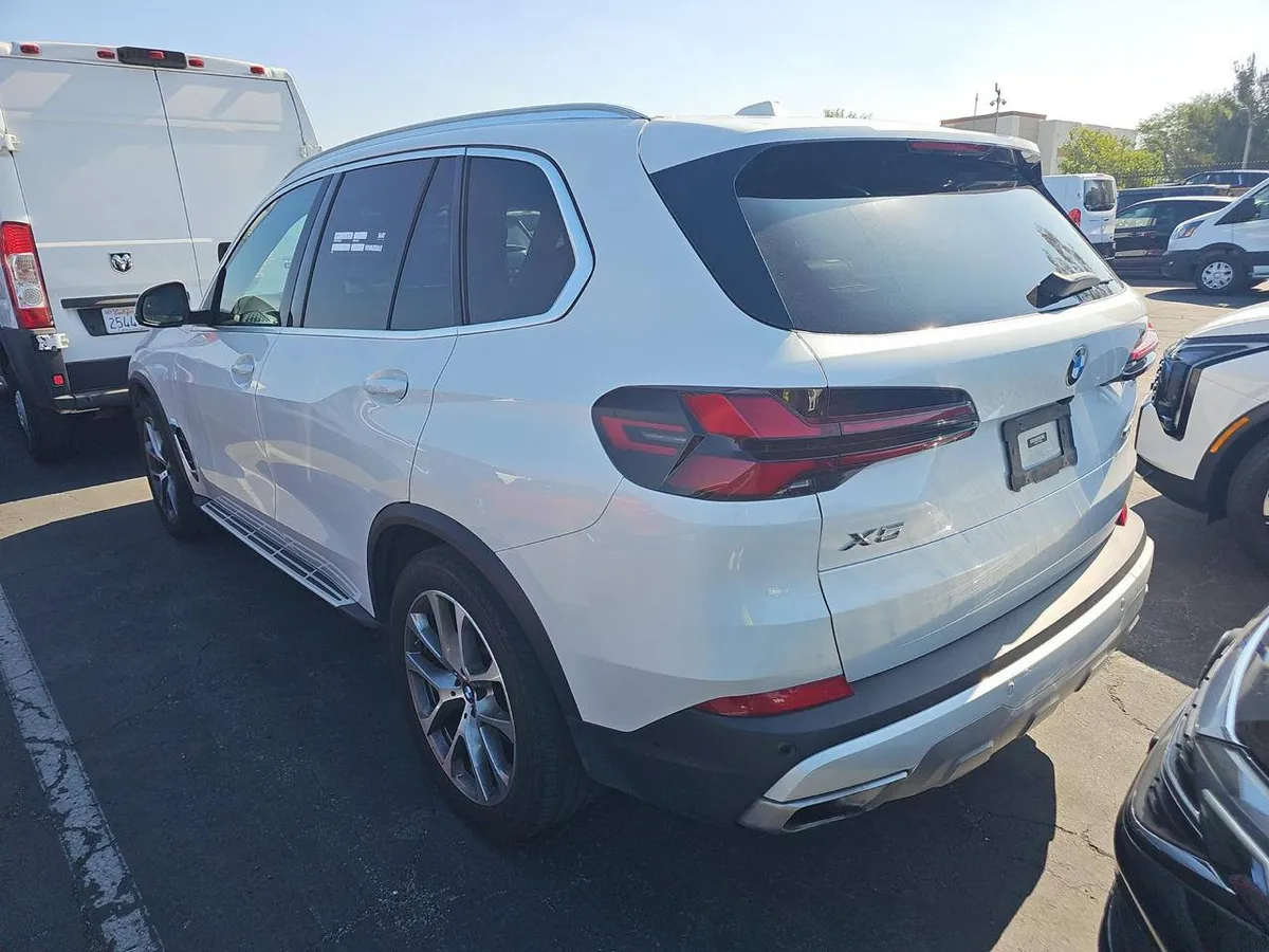 BMW X5 SPORTS ACTIVITY VEHICLE 2024