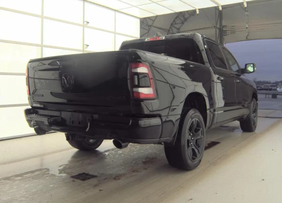 RAM 1500 BIG HORN CREW CAB SHORT BED 2023
