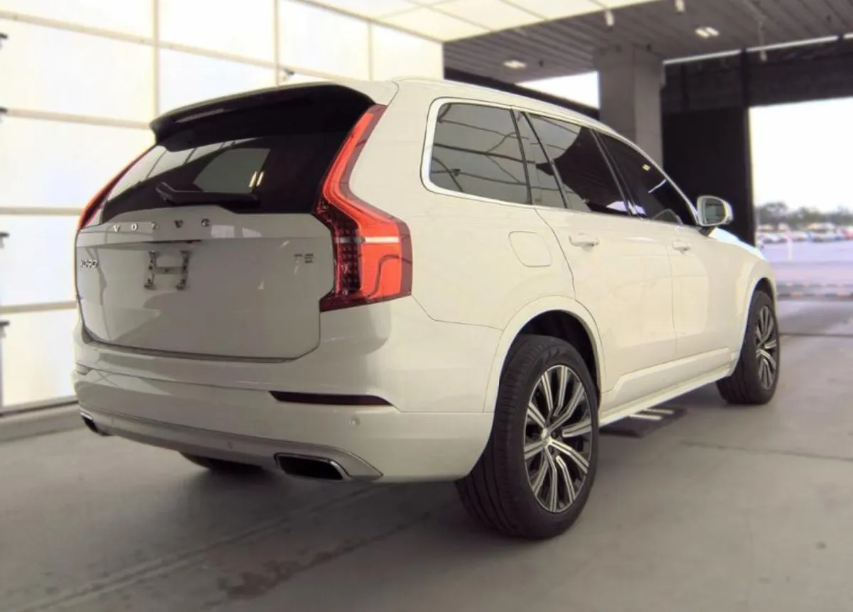 VOLVO XC90 T5 MOMENTUM 7-PASSENGER 2021
