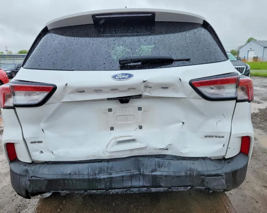 FORD ESCAPE SE 2022