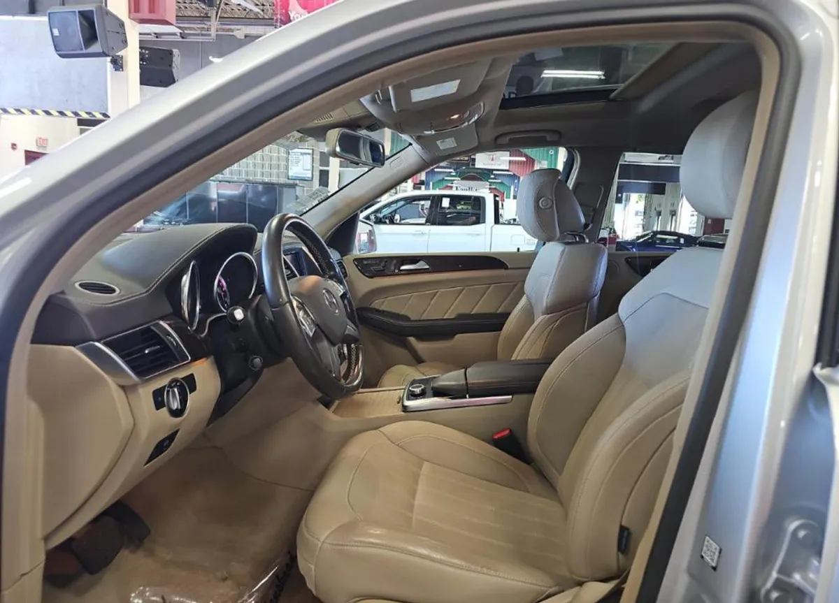 MERCEDES-BENZ GL 2015