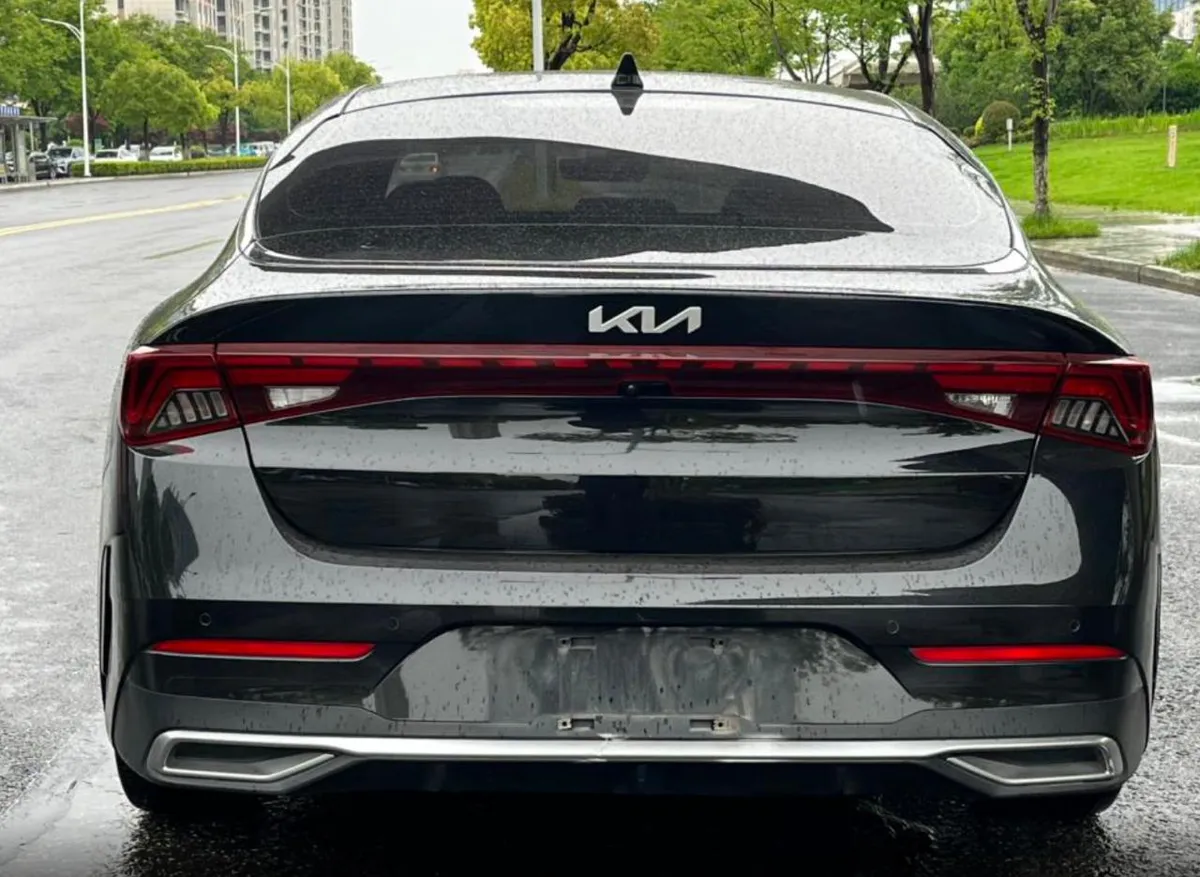 KIA K5 2021