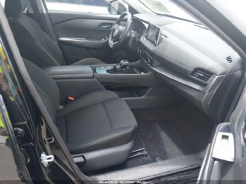 NISSAN ROGUE 2024