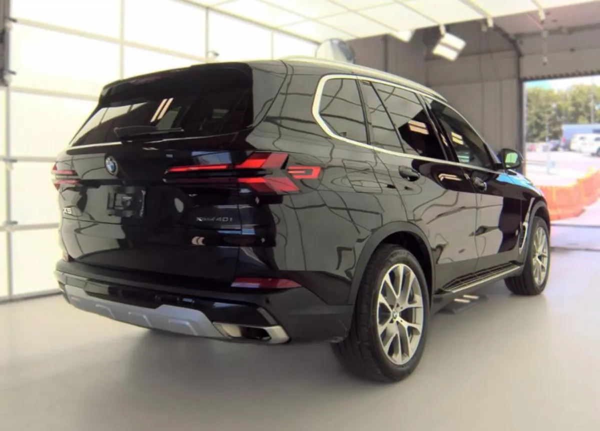 BMW X5 SPORTS ACTIVITY VEHICLE 2023