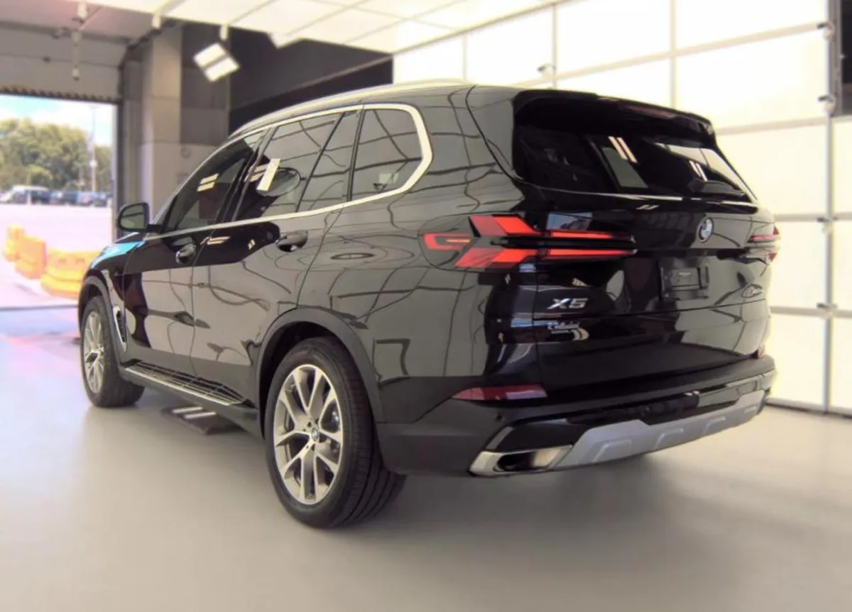 BMW X5 SPORTS ACTIVITY VEHICLE 2023