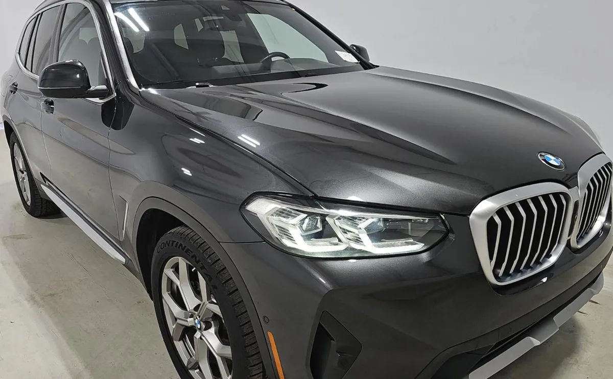 BMW X3 ПАНОРАМНАЯ КРЫША КОЖАНЫЙ САЛОН НАВИГАЦИЯ КЛИМАТ-КОНТРОЛЬ (ВКЛЮЧАЯ УПРАВЛЕНИЕ ДЛЯ ЗАДНИХ ПАССАЖИРОВ) 2023