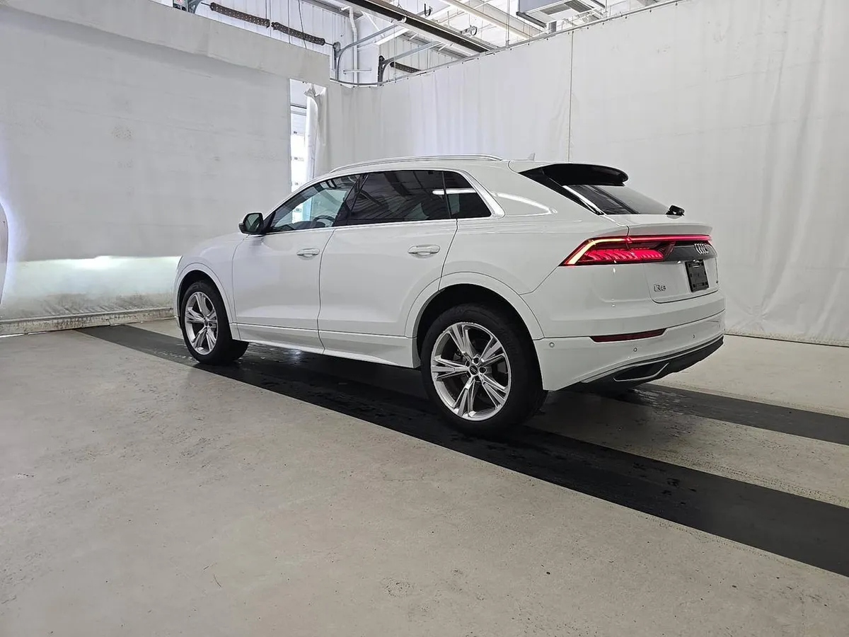 AUDI Q8 2023