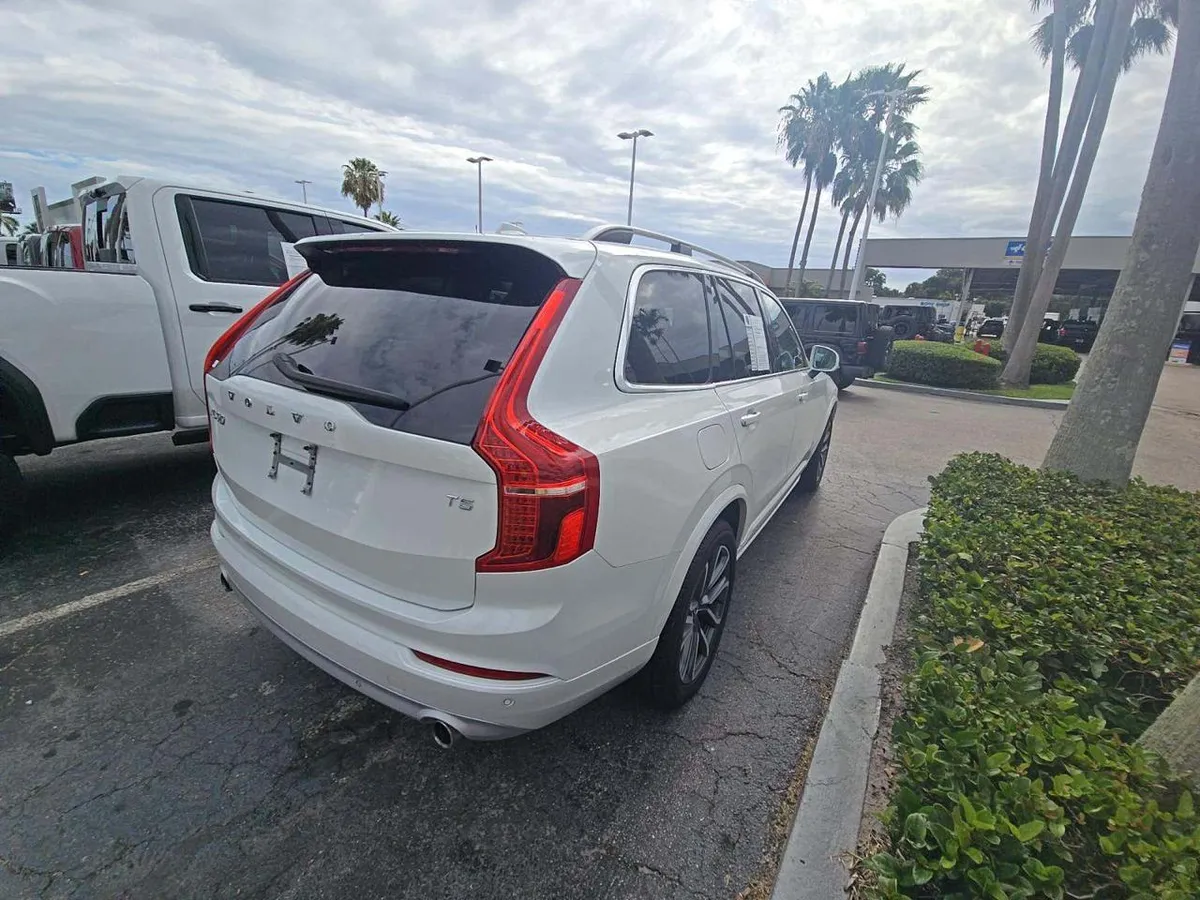 VOLVO XC90 T5 2019
