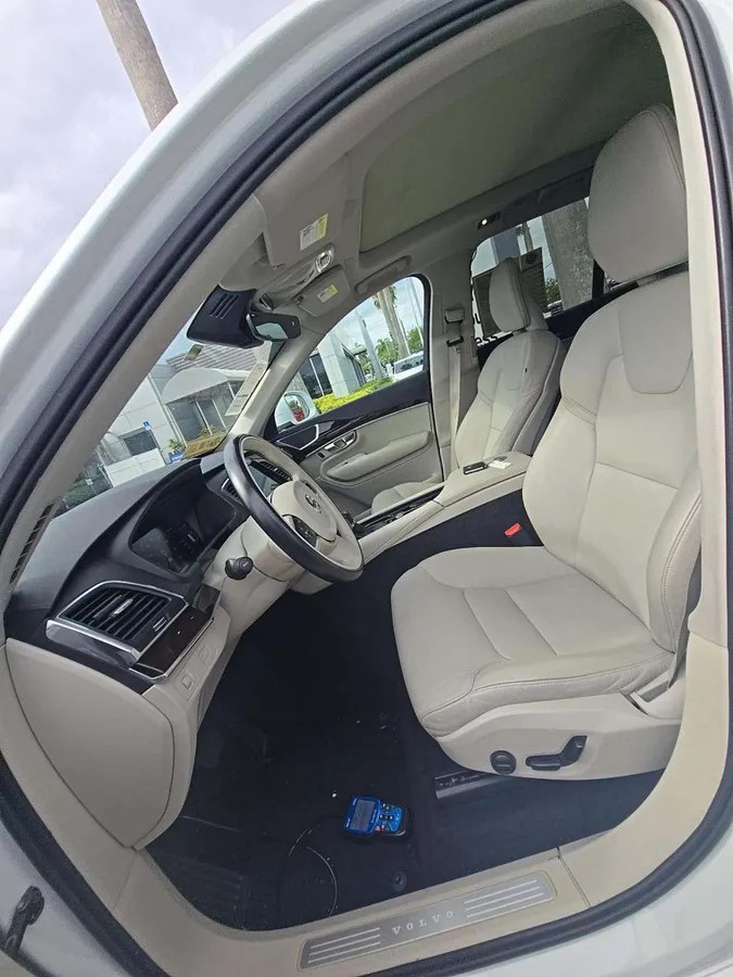 VOLVO XC90 T5 2019