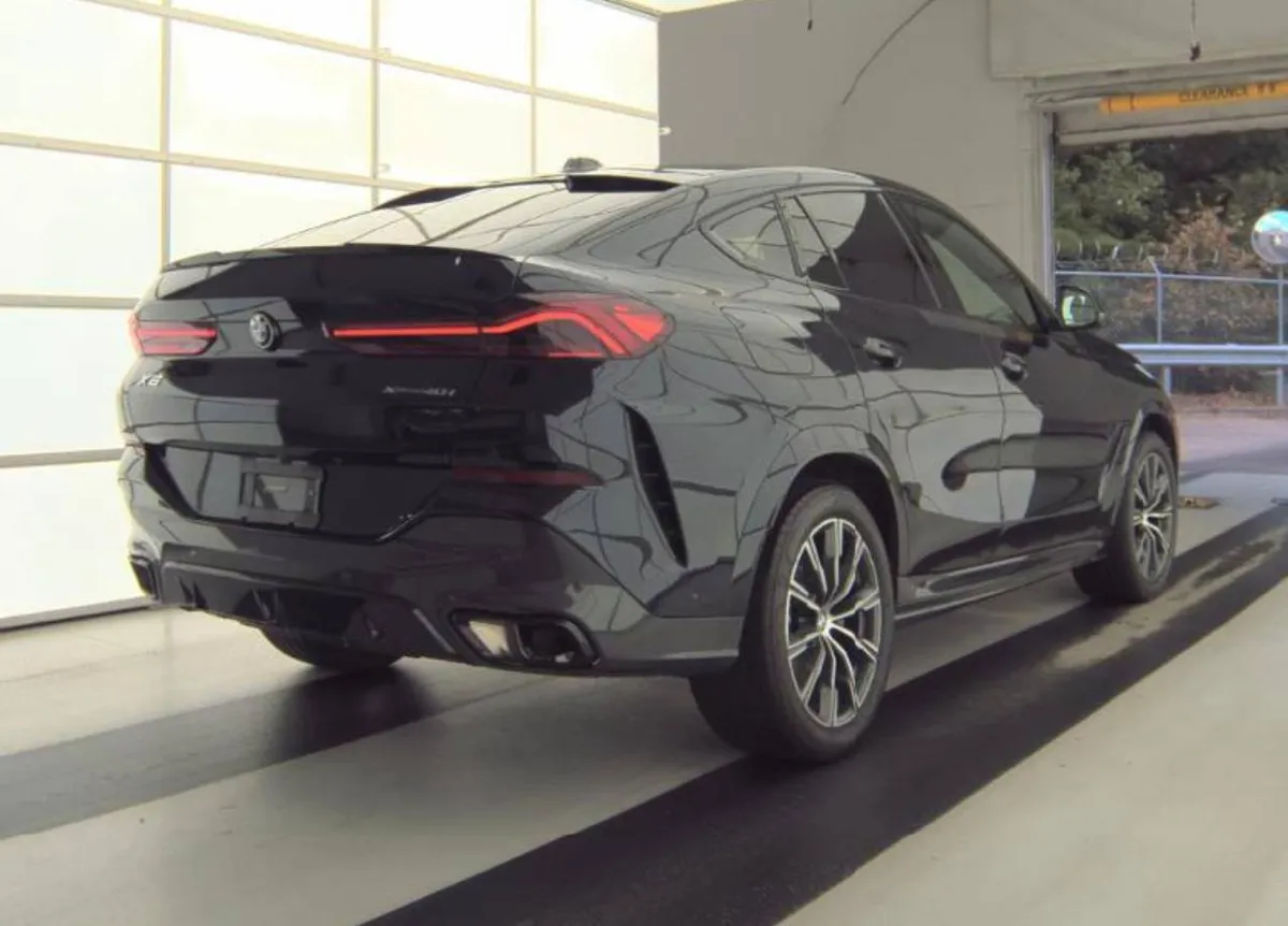 BMW X6 SPORTS ACTIVITY COUPE 2024