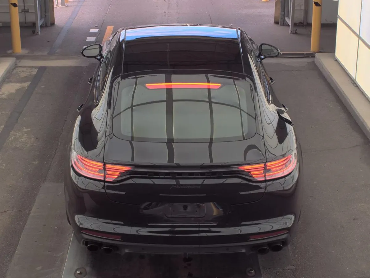 PORSCHE PANAMERA PLATINUM EDITION 2023