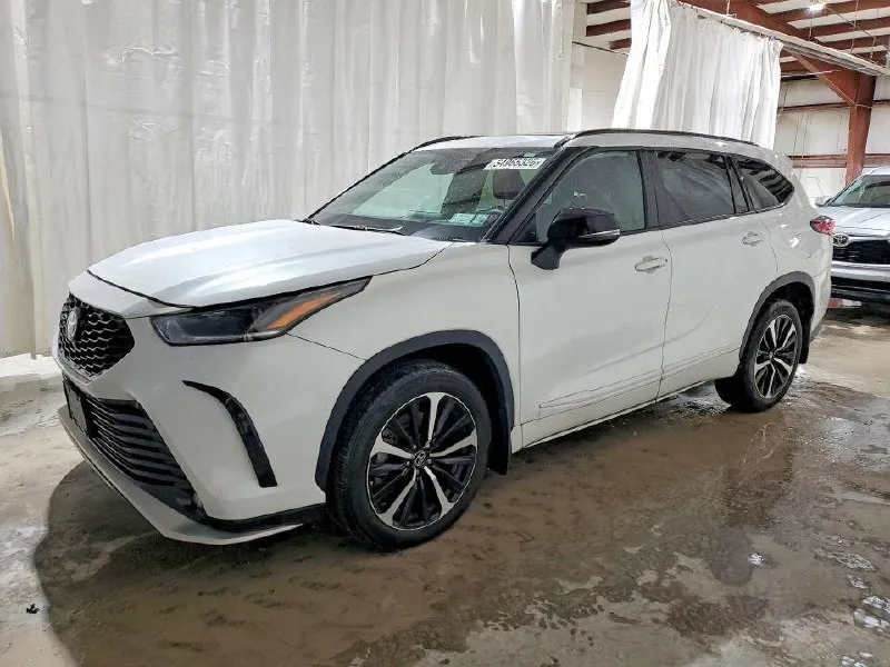 TOYOTA HIGHLANDER XSE 2022