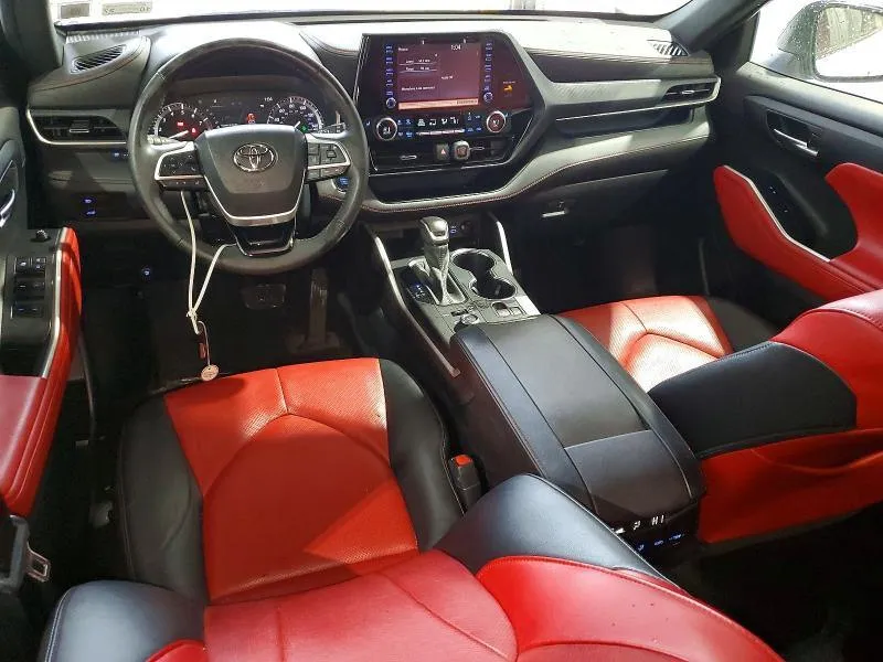 TOYOTA HIGHLANDER XSE 2022