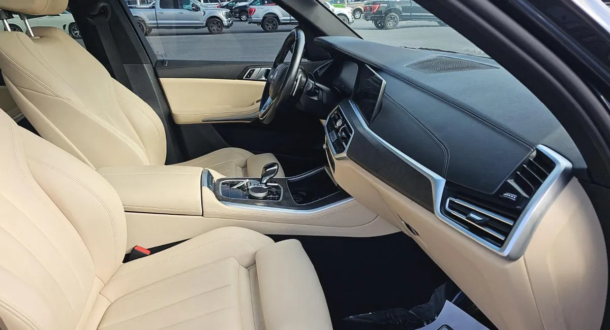 BMW X5 ПАНОРАМА КАМЕРЫ 360 4-ЗОННЫЙ КЛИМАТ НАВИГАЦИЯ ФАРКОП ПАРКТРОНИКИ 2022