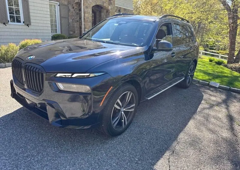 BMW X7 М-ПАКЕТ 2024