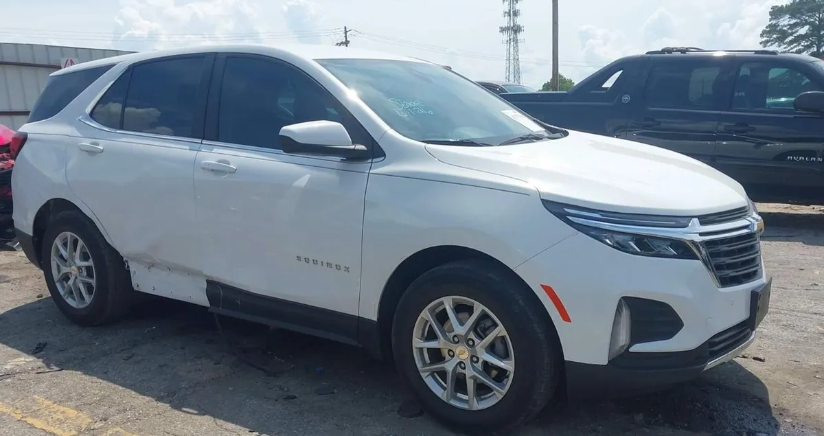 CHEVROLET EQUINOX LT (КЛИМАТ-КОНТРОЛЬ КНОПКА ЗАПУСКА МУЛЬТИМЕДИА MYLINK КРУИЗ-КОНТРОЛЬ ЛИТЫЕ ДИСКИ КОМПЛЕКС СИСТЕМ БЕЗ 2023