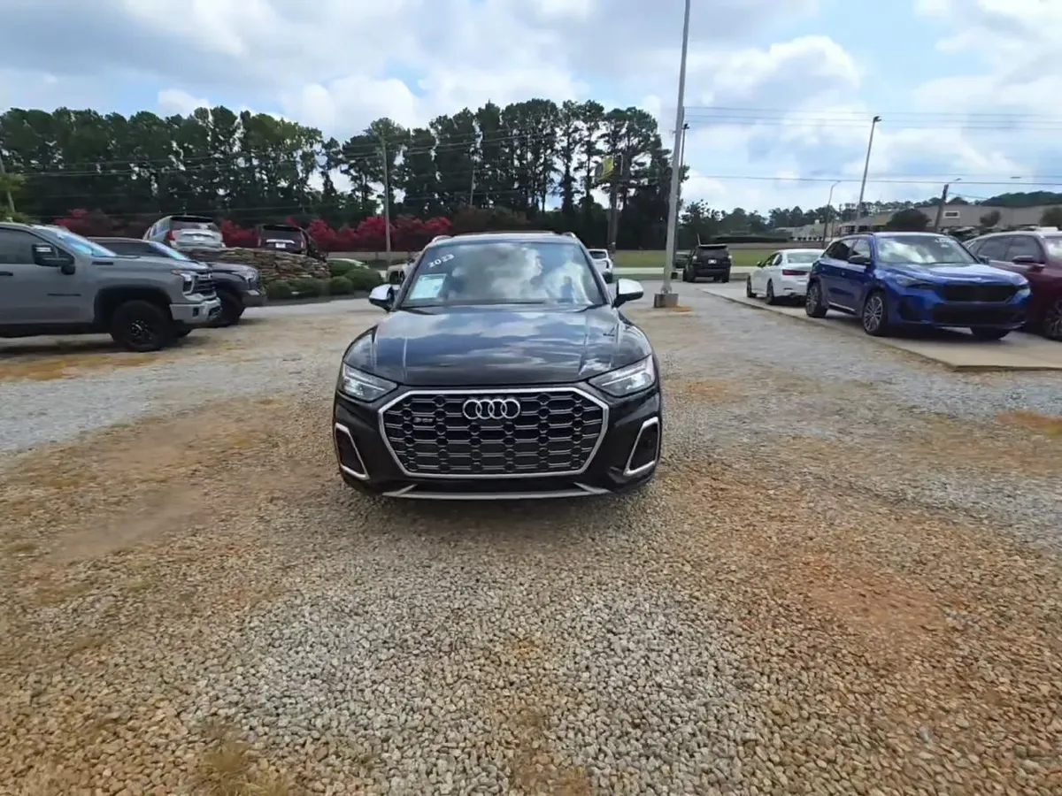 AUDI SQ5 ДИНАМИЧНЫЙ 2023