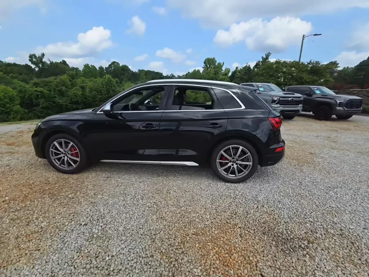 AUDI SQ5 ДИНАМИЧНЫЙ 2023