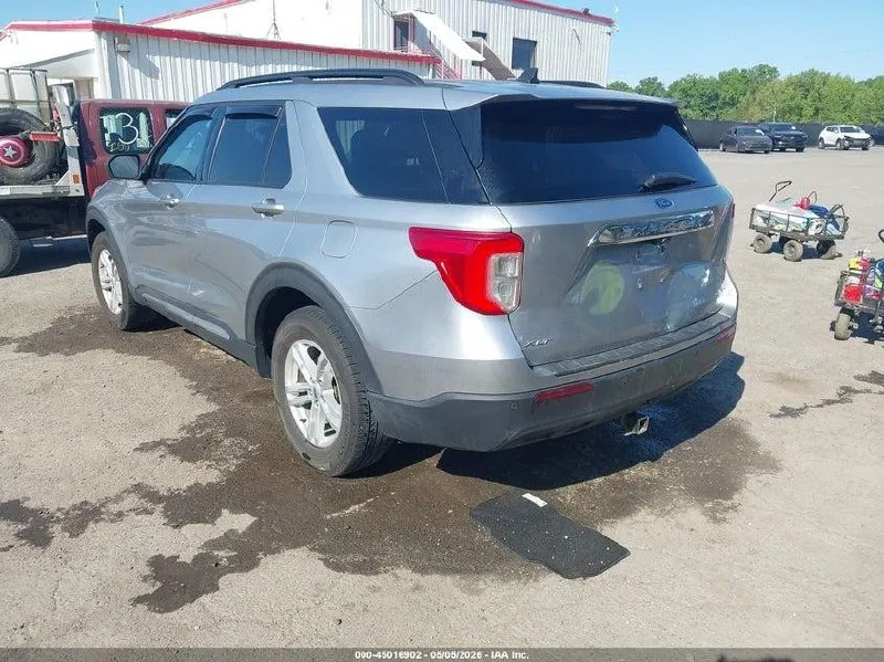 FORD EXPLORER XLT 2022