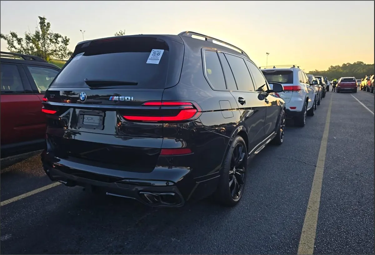 BMW X7 М-ПАКЕТ 2025