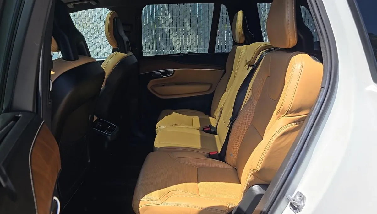 VOLVO XC90 T6 INSCRIPTION 7-PASSENGER 2017