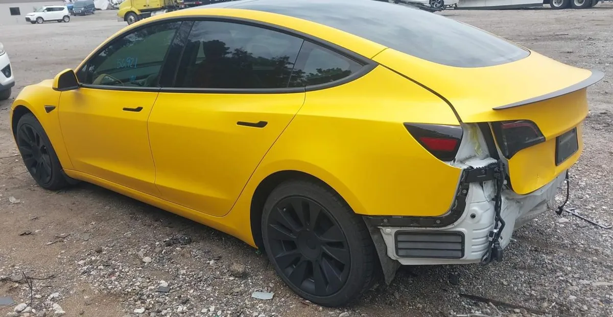 TESLA MODEL 3 SR+ ( ПАНОРАМА АВТОПИЛОТ КОЖАНЫЙ САЛОН ОБНОВЛЕННАЯ КОНСОЛЬ) 2021