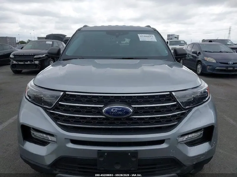 FORD EXPLORER XLT 2023