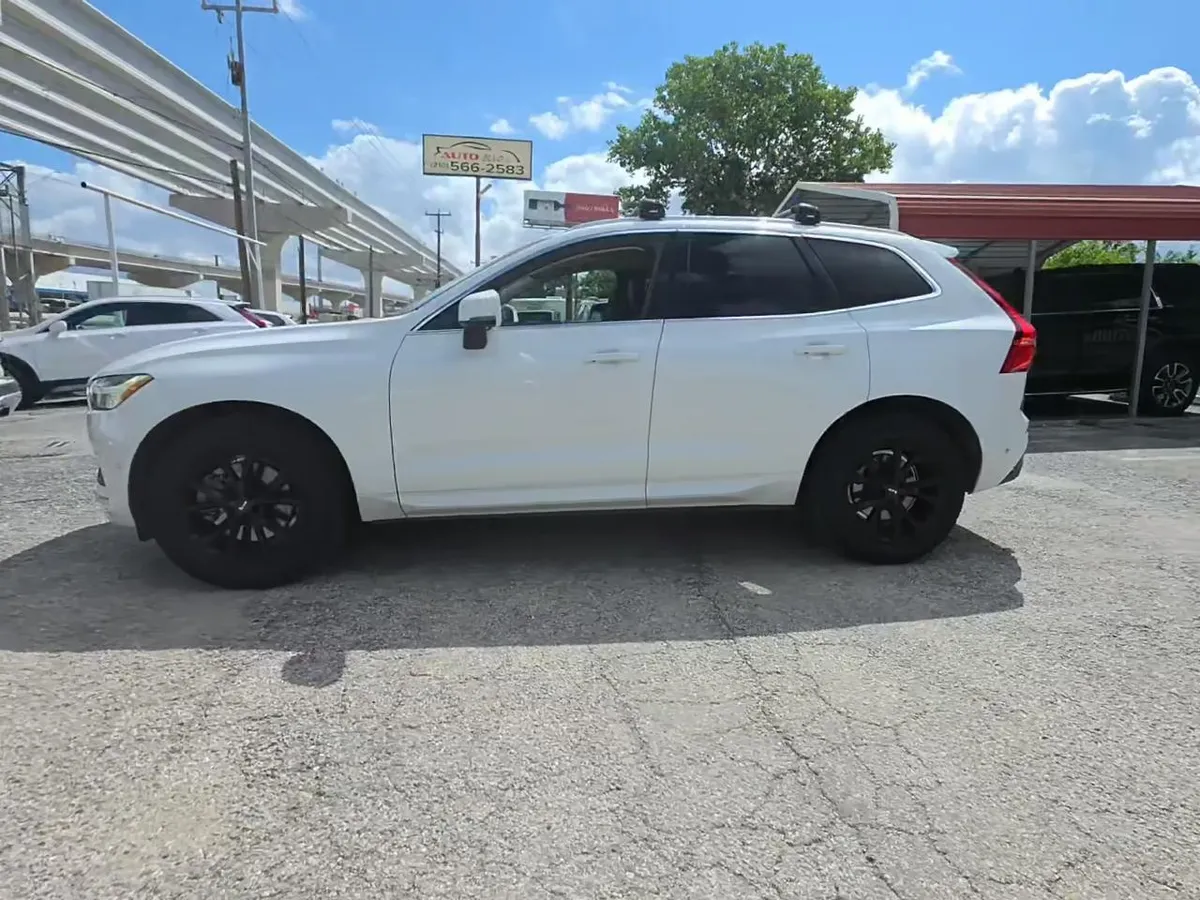 VOLVO XC60 T6 MOMENTUM 2018