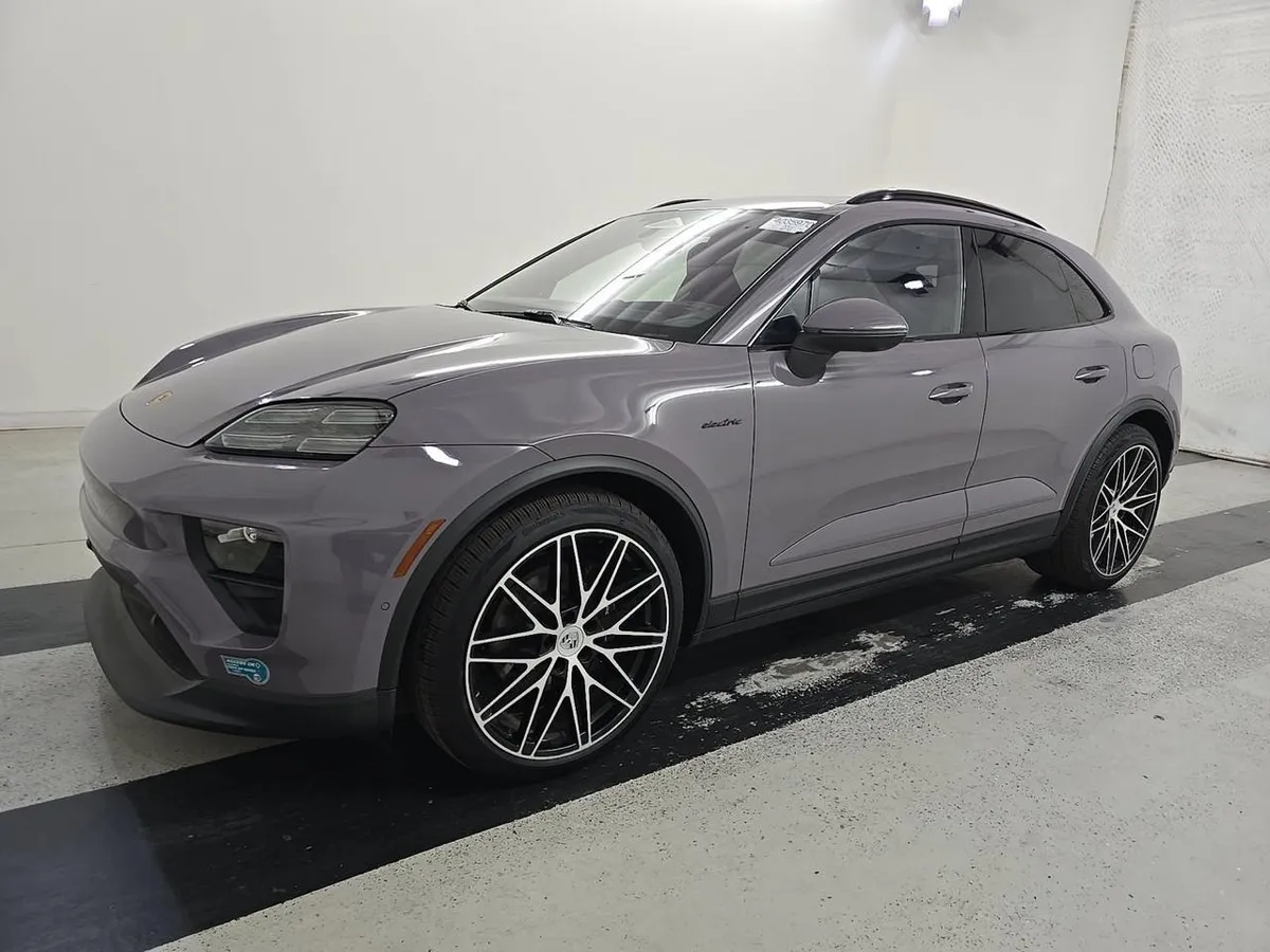 PORSCHE MACAN 4 ELECTRIC 2025