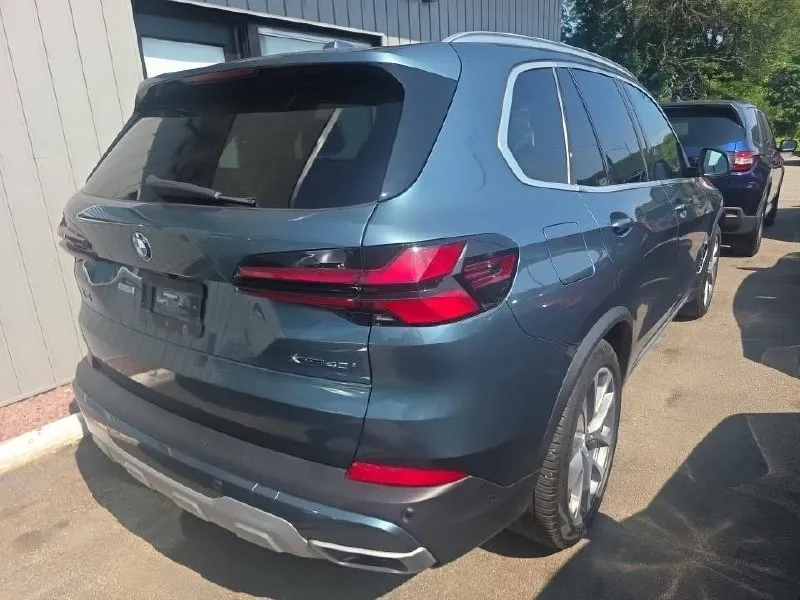 BMW X5 SPORTS ACTIVITY VEHICLE 2024