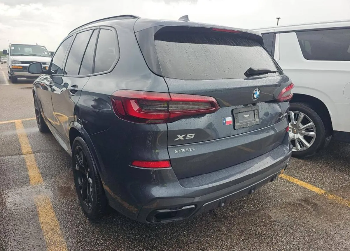 BMW X5 SPORTS ACTIVITY VEHICLE 2022