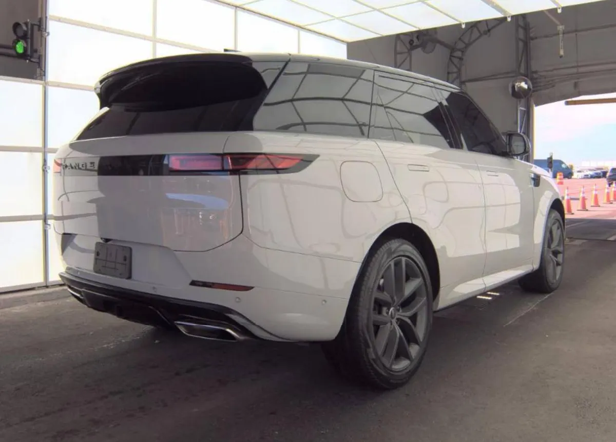 LAND ROVER RANGE ROVER SPORT SE 2023