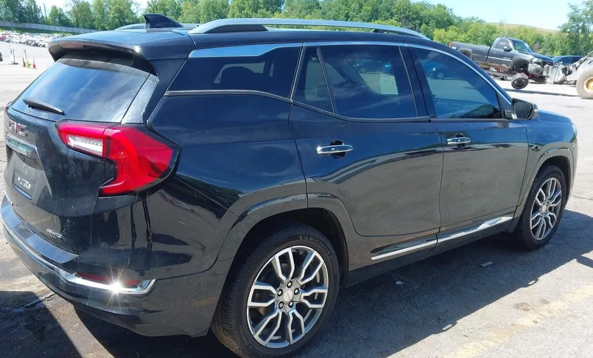 GMC TERRAIN DENALI 2022