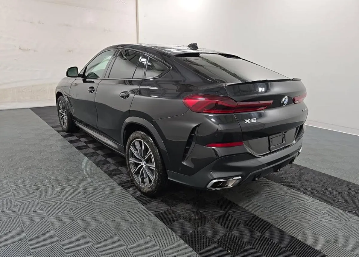 BMW X6 SPORTS ACTIVITY COUPE 2023