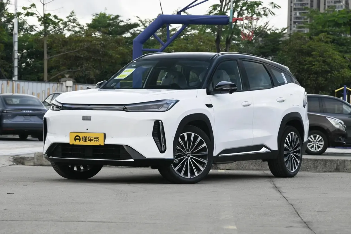GEELY GALAXY M7 2026