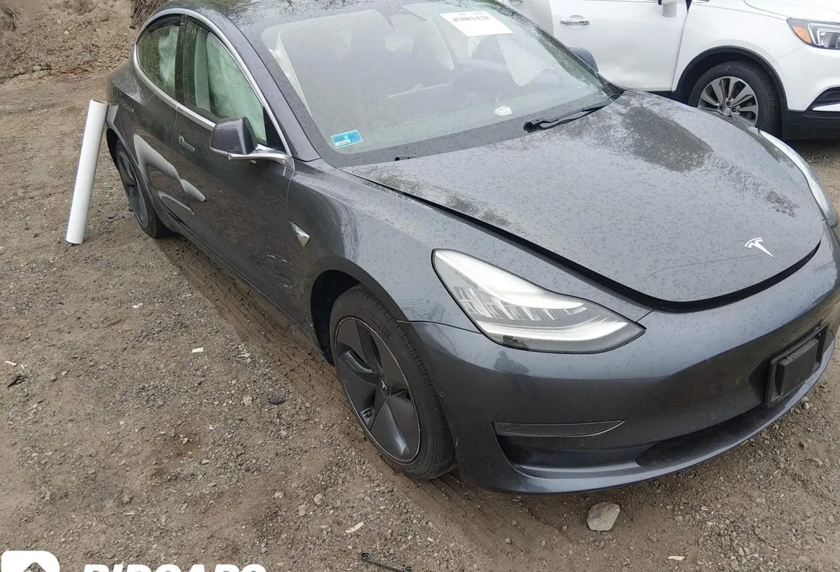 TESLA MODEL 3 LONG RANGE 2019