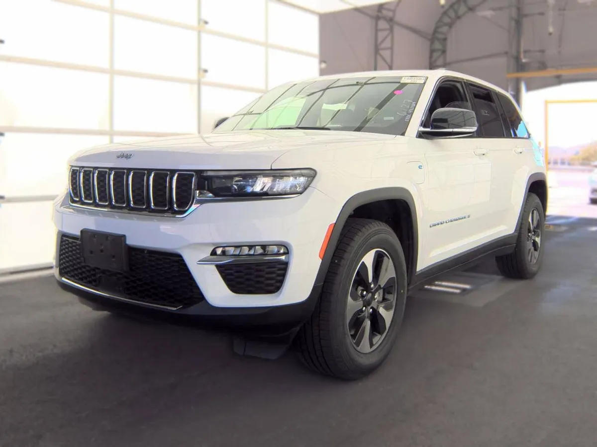 JEEP GRAND CHEROKEE 4XE 2024