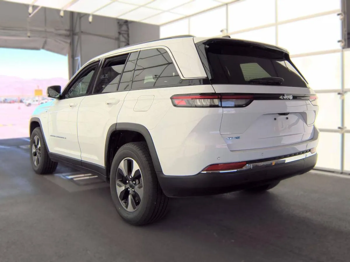 JEEP GRAND CHEROKEE 4XE 2024