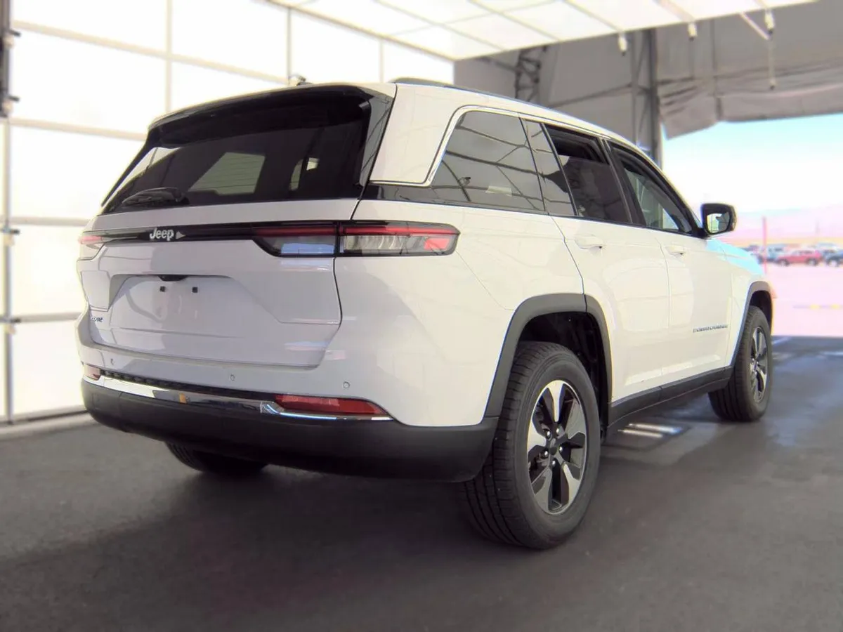 JEEP GRAND CHEROKEE 4XE 2024